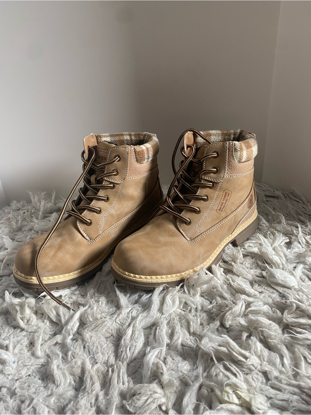 Women’s Anjou Femme boots size 7.5
